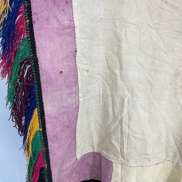 Vintage fabric ceremonial saddle blanket embroidered shawl wall hanging - Picture 8 of 8